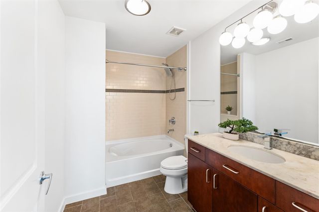 5925 Almeda Road 12711, Houston, TX 77004