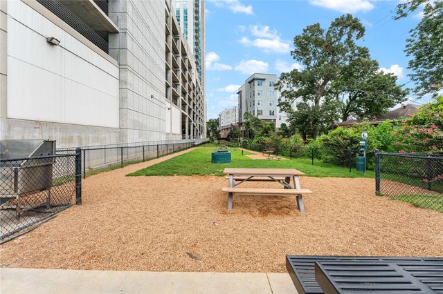 5925 Almeda Road 12711, Houston, TX 77004