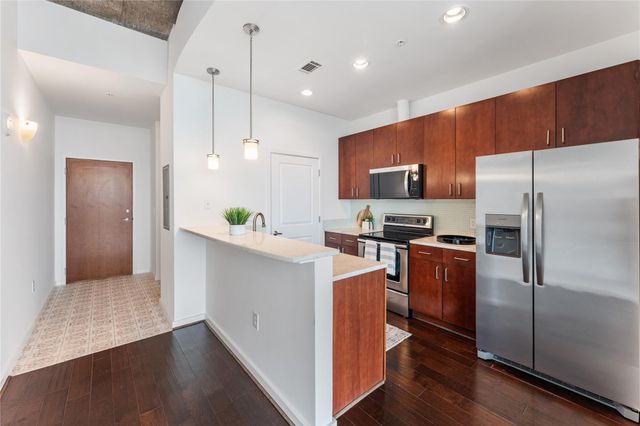 5925 Almeda Road 12711, Houston, TX 77004