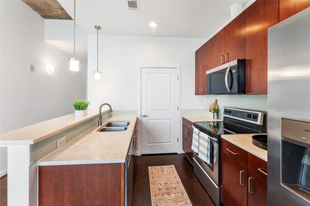 5925 Almeda Road 12711, Houston, TX 77004