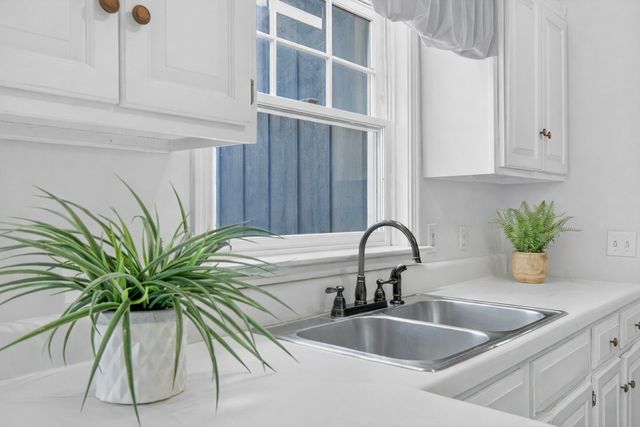 954 Belmont Rd, Manchester, TN 37355