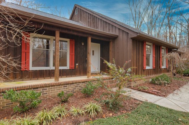 954 Belmont Rd, Manchester, TN 37355