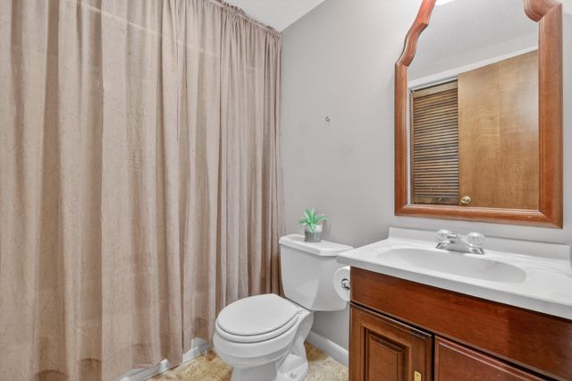 954 Belmont Rd, Manchester, TN 37355