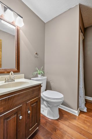 954 Belmont Rd, Manchester, TN 37355