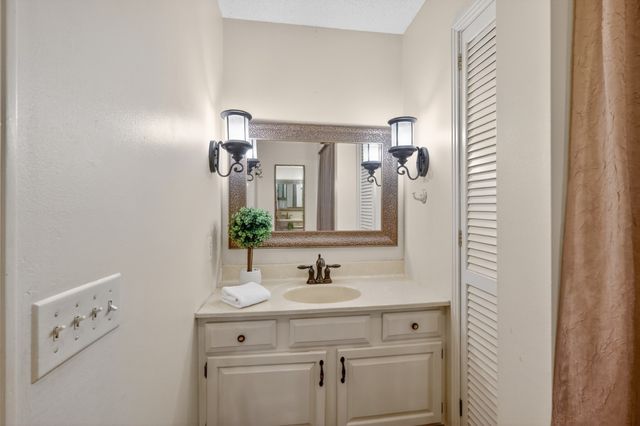 954 Belmont Rd, Manchester, TN 37355