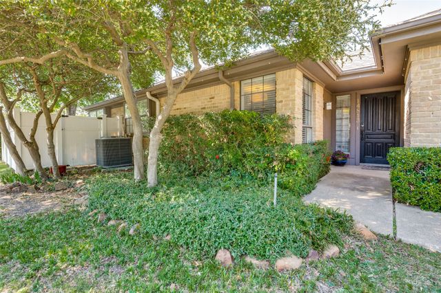 14813 Sopras Circle, Addison, TX 75001