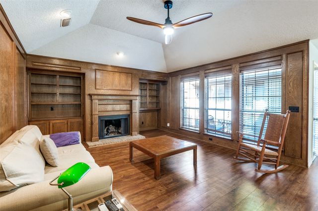 14813 Sopras Circle, Addison, TX 75001