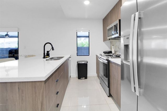 320 NW 13th Ct 320, Florida City, FL 33034