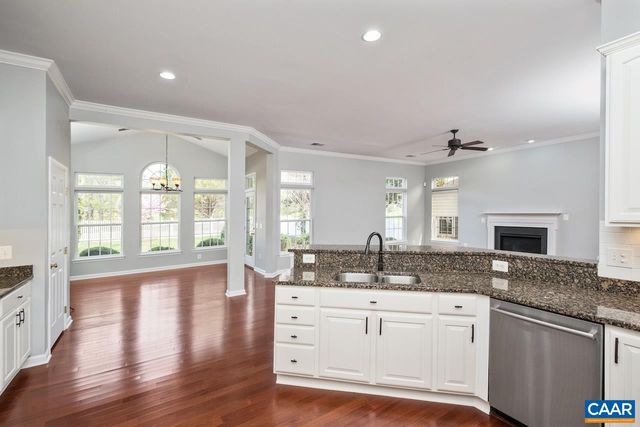 325 STONE ORCHARD DR, Nellysford, VA 22958