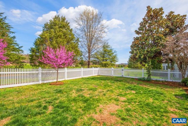 325 STONE ORCHARD DR, Nellysford, VA 22958