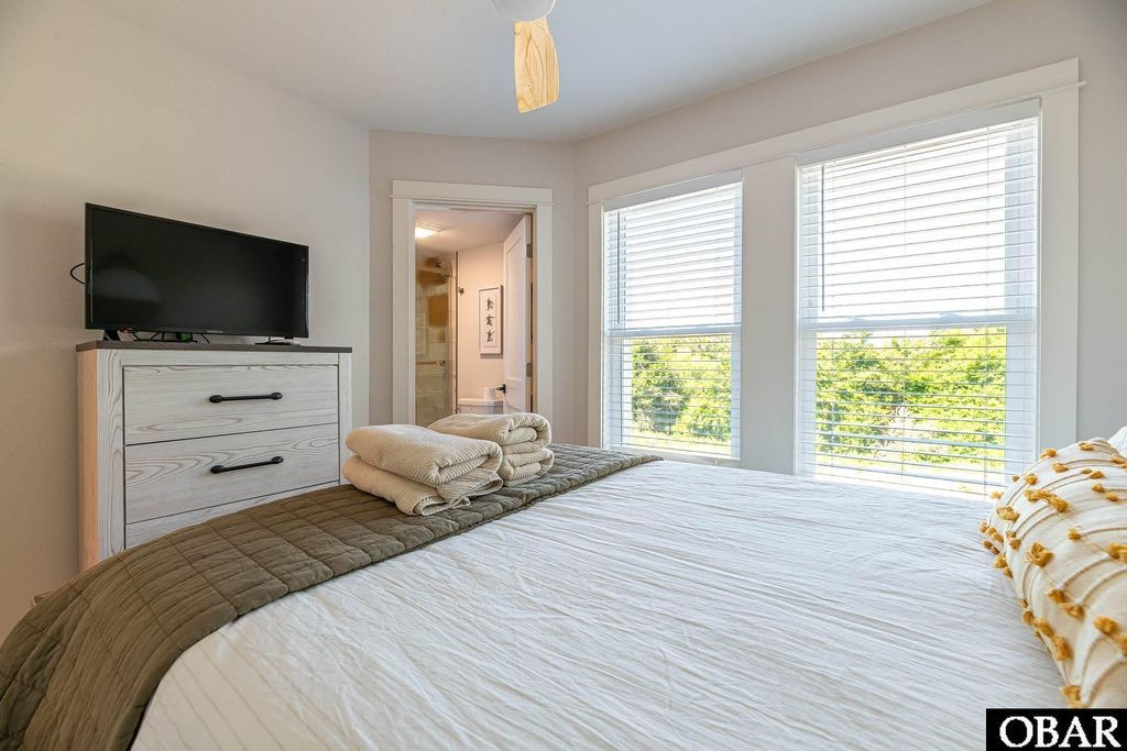 Image 13 of property listing at 1920 Sandpiper Road Lot 43, Corolla, NC 27927