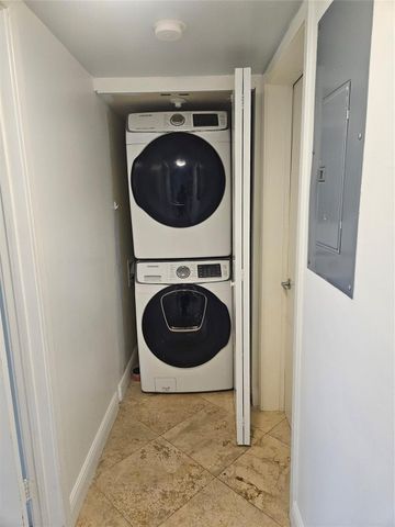 1555 N Treasure Drive 210, North Bay Village, FL 33141