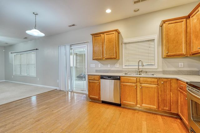 695 Flintrock Drive, Boiling Springs, SC 29316