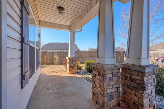 695 Flintrock Drive, Boiling Springs, SC 29316