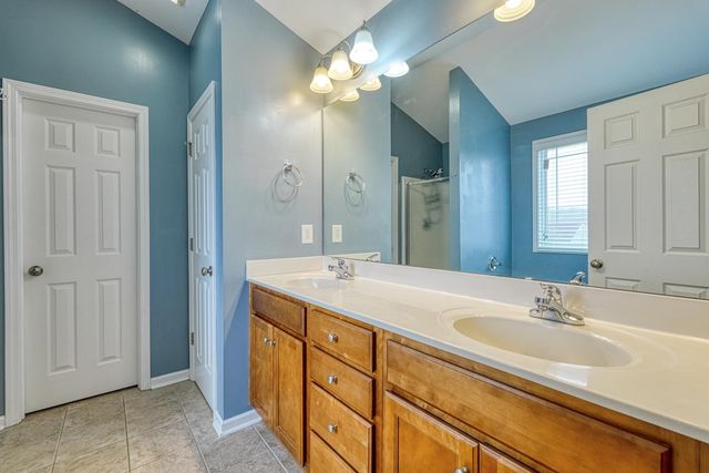 695 Flintrock Drive, Boiling Springs, SC 29316