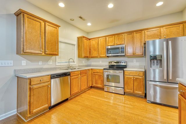 695 Flintrock Drive, Boiling Springs, SC 29316