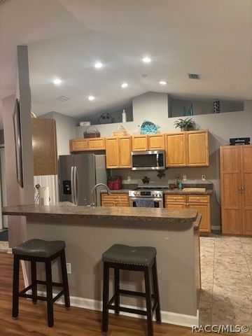 736 W Bancroft Drive, Citrus Springs, FL 34434