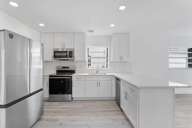 488 NW 2nd Terrace, Deerfield Beach, FL 33441