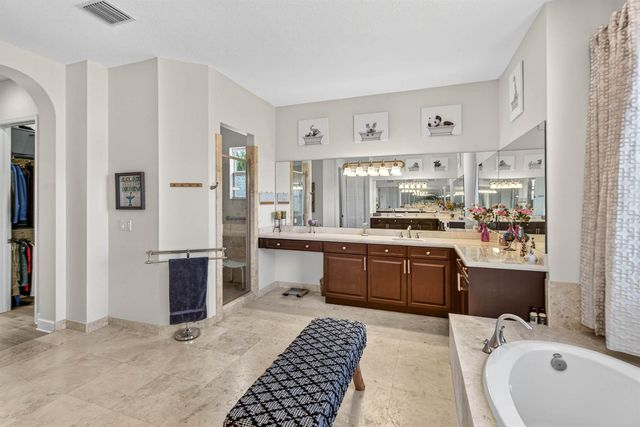 9898 Coronado Lake Drive, Boynton Beach, FL 33437