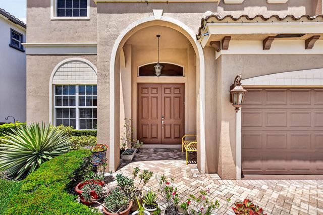 9898 Coronado Lake Drive, Boynton Beach, FL 33437