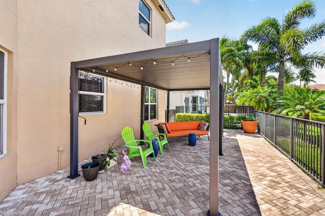 9898 Coronado Lake Drive, Boynton Beach, FL 33437