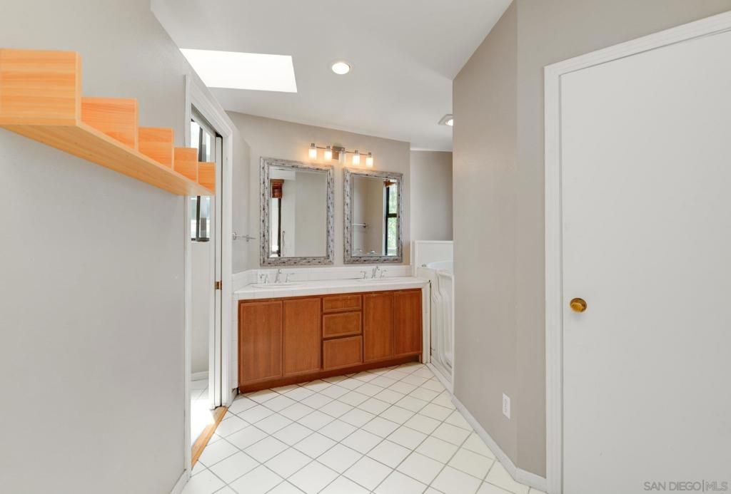 Image 22 of property listing at 1506 Park View Place, Coronado, CA 92118