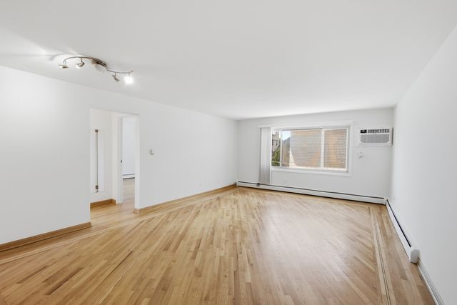 1363 PERRY Street 3A, Des Plaines, IL 60016