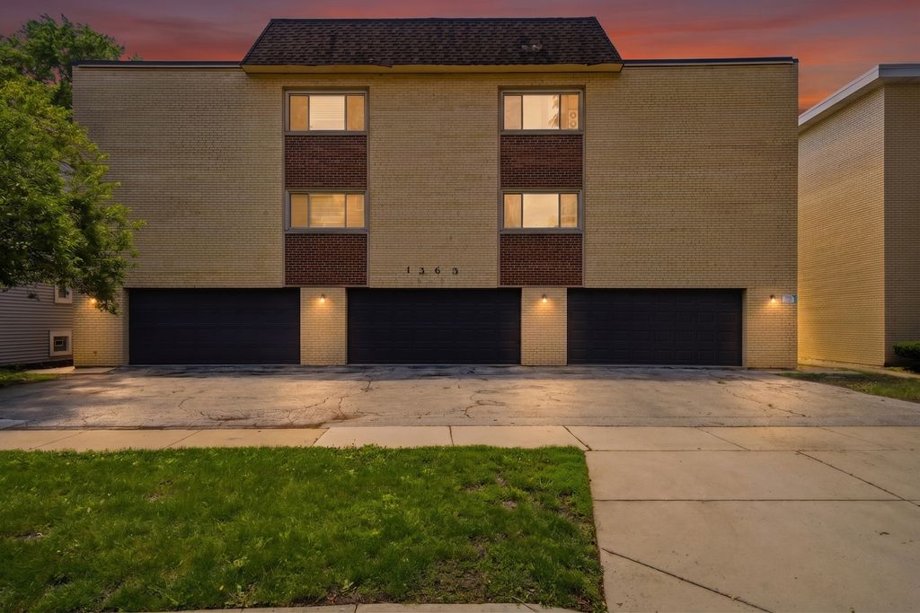 1363 PERRY Street 3A, Des Plaines, IL 60016