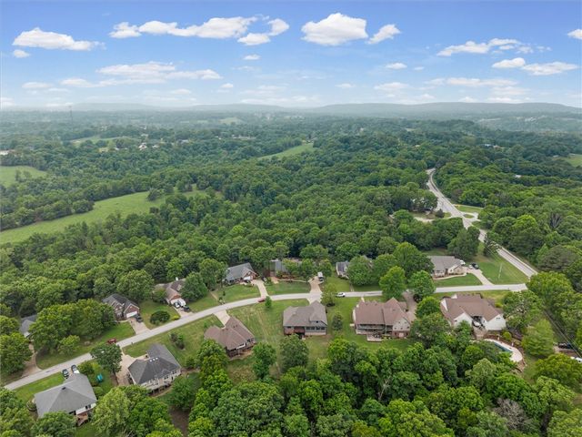 14864 Park Ridge Drive, Lowell, AR 72745