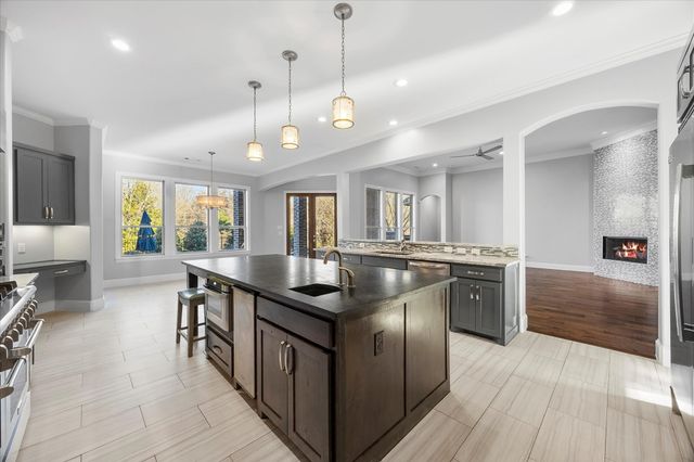 236 Summer Tanager Lane, Heath, TX 75032