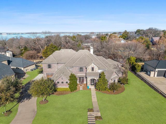 236 Summer Tanager Lane, Heath, TX 75032