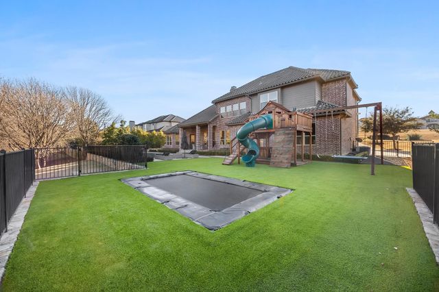 236 Summer Tanager Lane, Heath, TX 75032