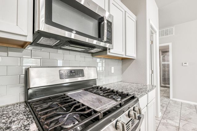 300 La Puesta Drive, El Paso, TX 79932