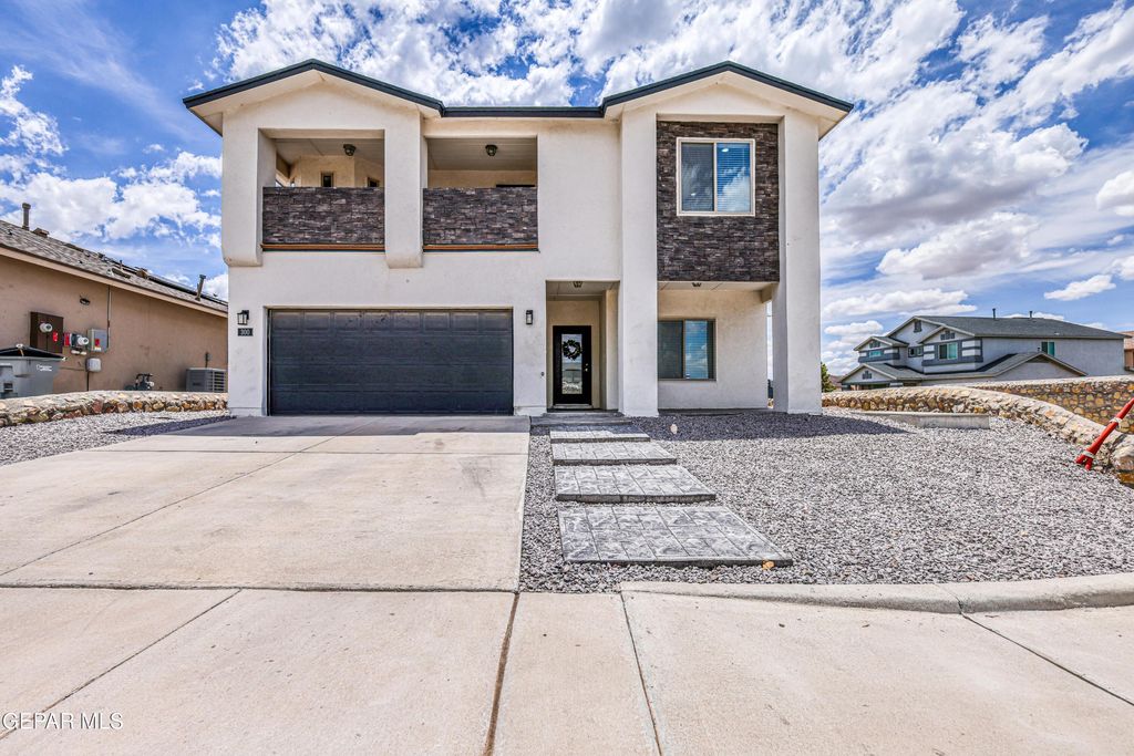 300 La Puesta Drive, El Paso, TX 79932