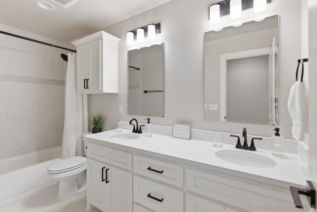 14257 S Delaware Place, Bixby, OK 74008