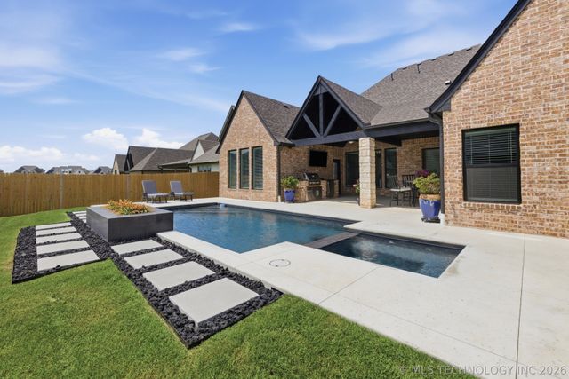 14257 S Delaware Place, Bixby, OK 74008