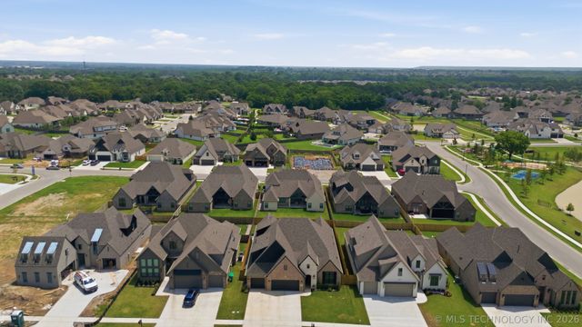 14257 S Delaware Place, Bixby, OK 74008