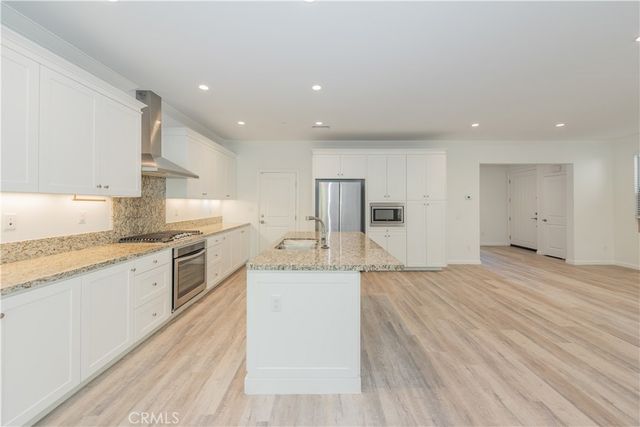 158 Damsel, Irvine, CA 92620