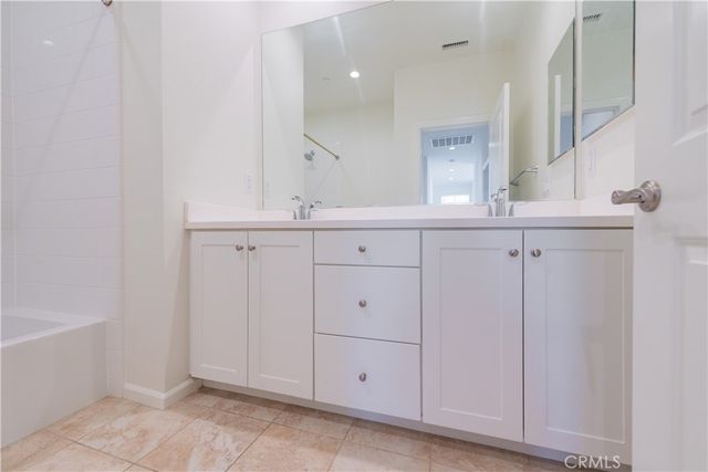 158 Damsel, Irvine, CA 92620