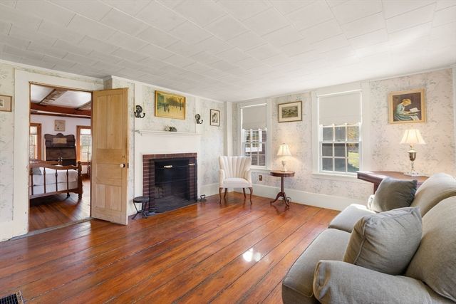 55 Garrison Street, Groveland, MA 01834