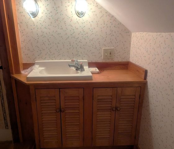 55 Garrison Street, Groveland, MA 01834