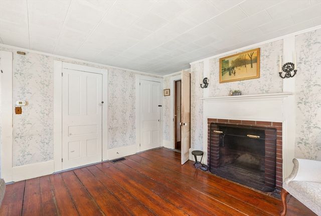 55 Garrison Street, Groveland, MA 01834