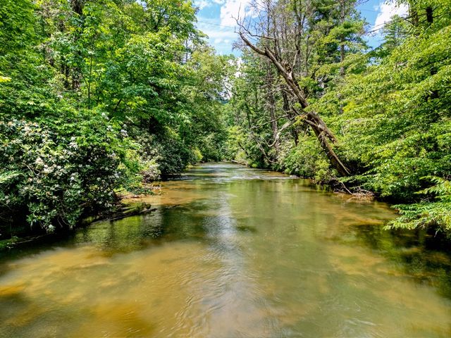 1551 Parker Road, Suches, GA 30572