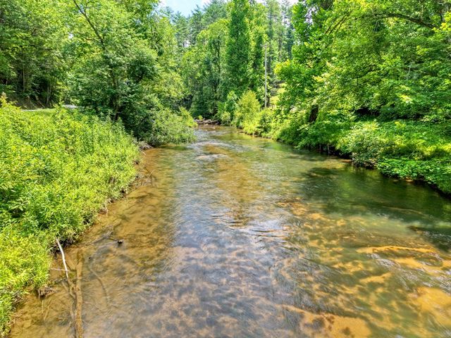 1551 Parker Road, Suches, GA 30572