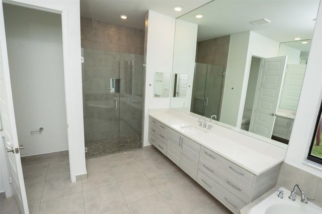 10660 S Lago Vista Cir, Parkland, FL 33076