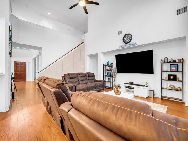 5300 Sunnyway Drive, Fort Worth, TX 76123