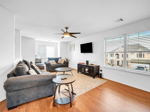 5300 Sunnyway Drive, Fort Worth, TX 76123