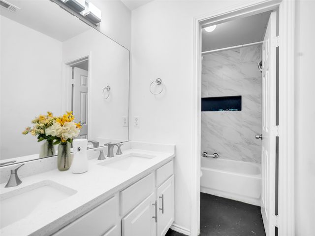 5300 Sunnyway Drive, Fort Worth, TX 76123