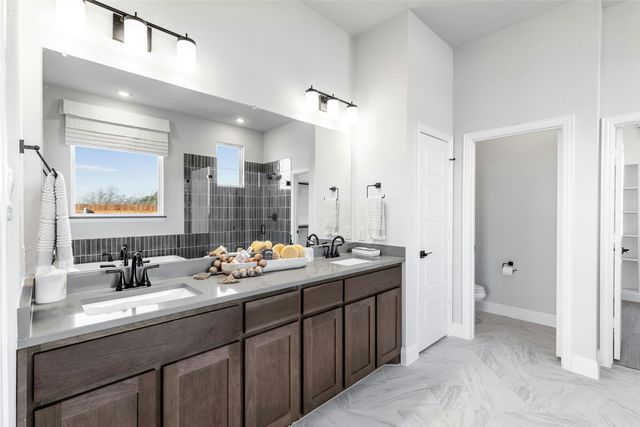 963 Reeves Drive, Desoto, TX 75115