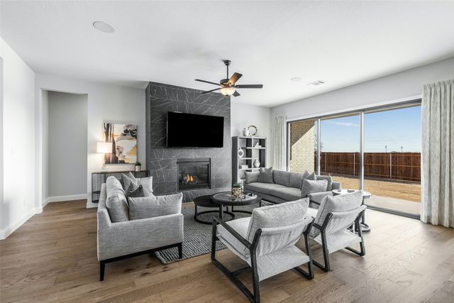 963 Reeves Drive, Desoto, TX 75115